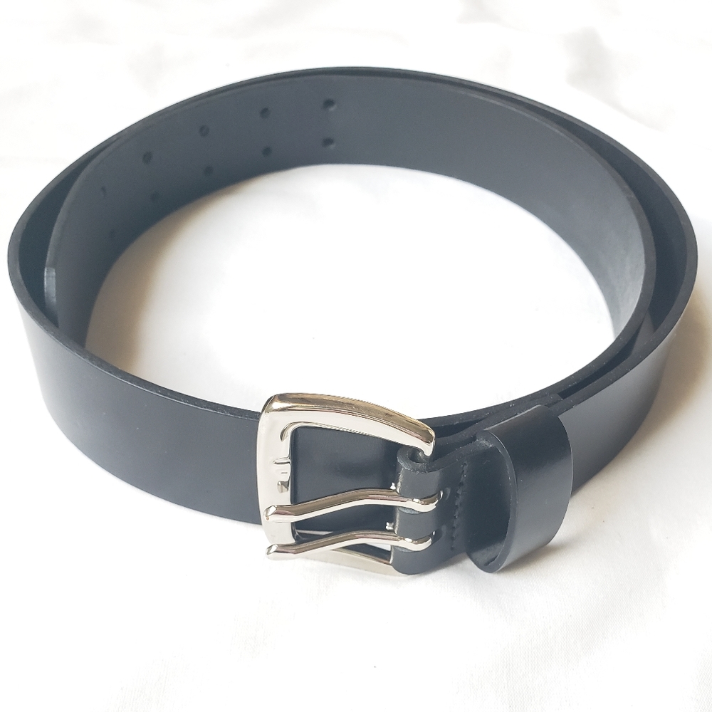 silver buckle leather belt
